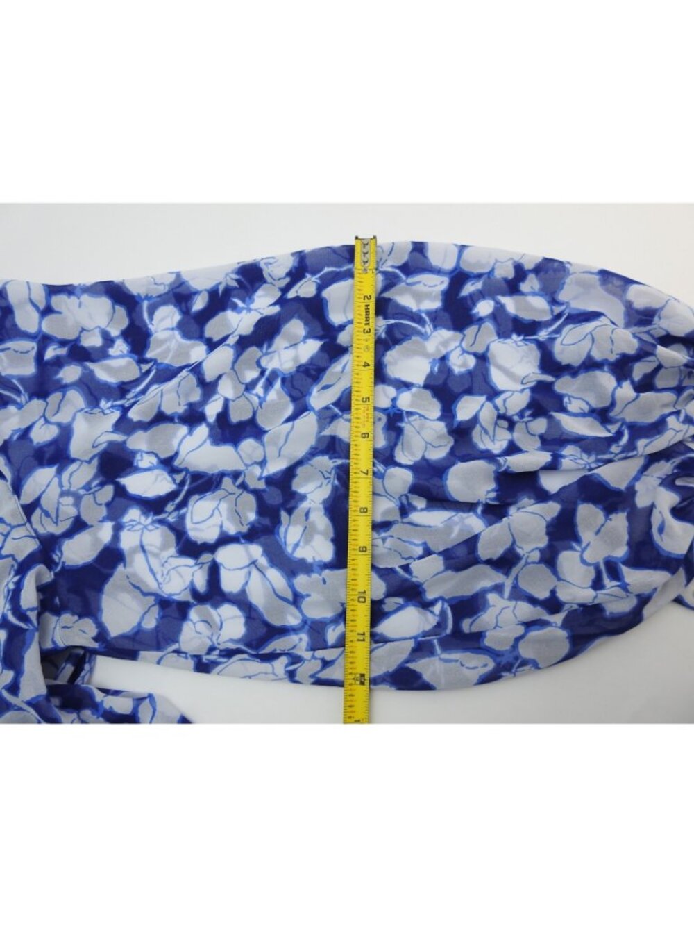 Chico's Georgette Blue White Floral Sheer Blouse Balloon Sleeve Sz 12  2 - Picture 11 of 11